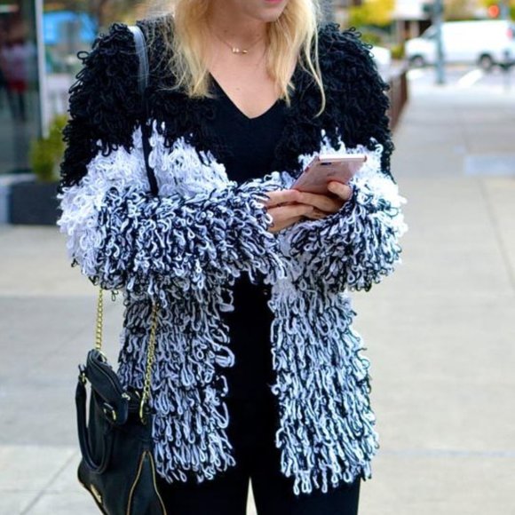 πSTUNNINGπ Bogo Chic Shaggy Colorblock Loop Knit Knit Cardigan - Picture 11 of 11